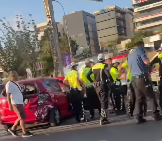 Maltepe D-100’de Kaza: Otomobil ve Motosiklet Çarpıştı | maltepetv | maltepehaber|