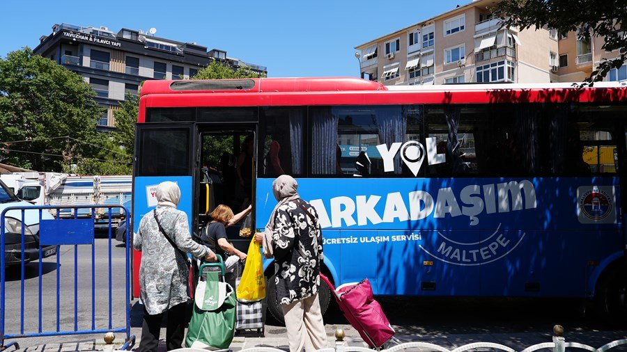 İdealtepe Mahallesi Sakinlerine Belediye’den Ücretsiz Pazar Servisi