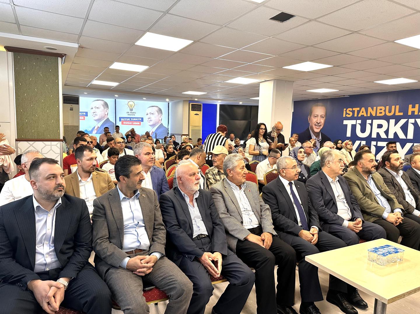 AK Parti Maltepe Teşkilatı Bayramda Buluştu