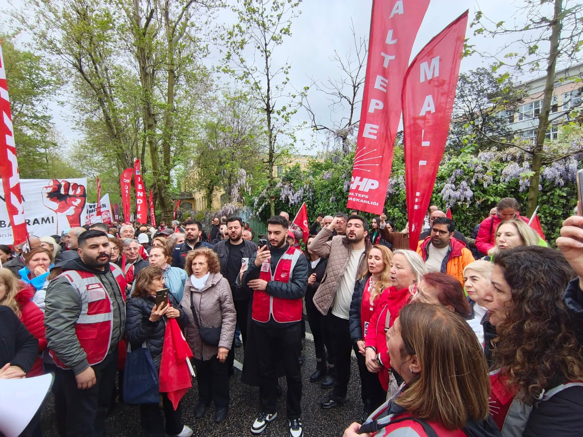 Maltepe CHP’de 1 Mayıs Coşkusu!.. Maltepetv – Maltepehaber